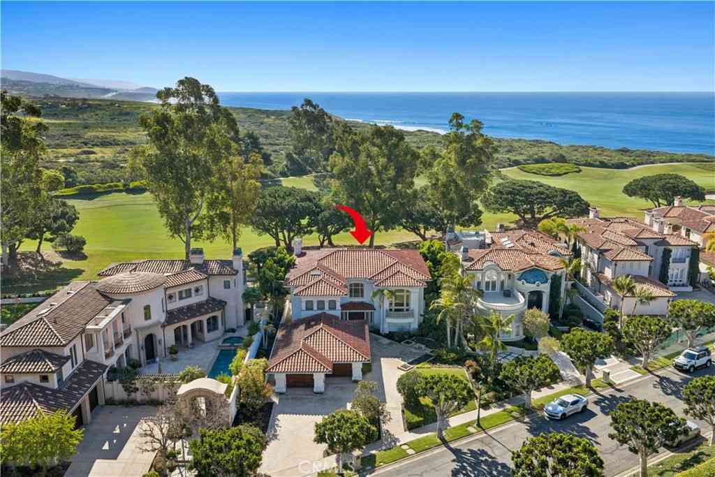 Homes For Sale - 20 Pelican Point<br/> Newport Coast, CA 92657