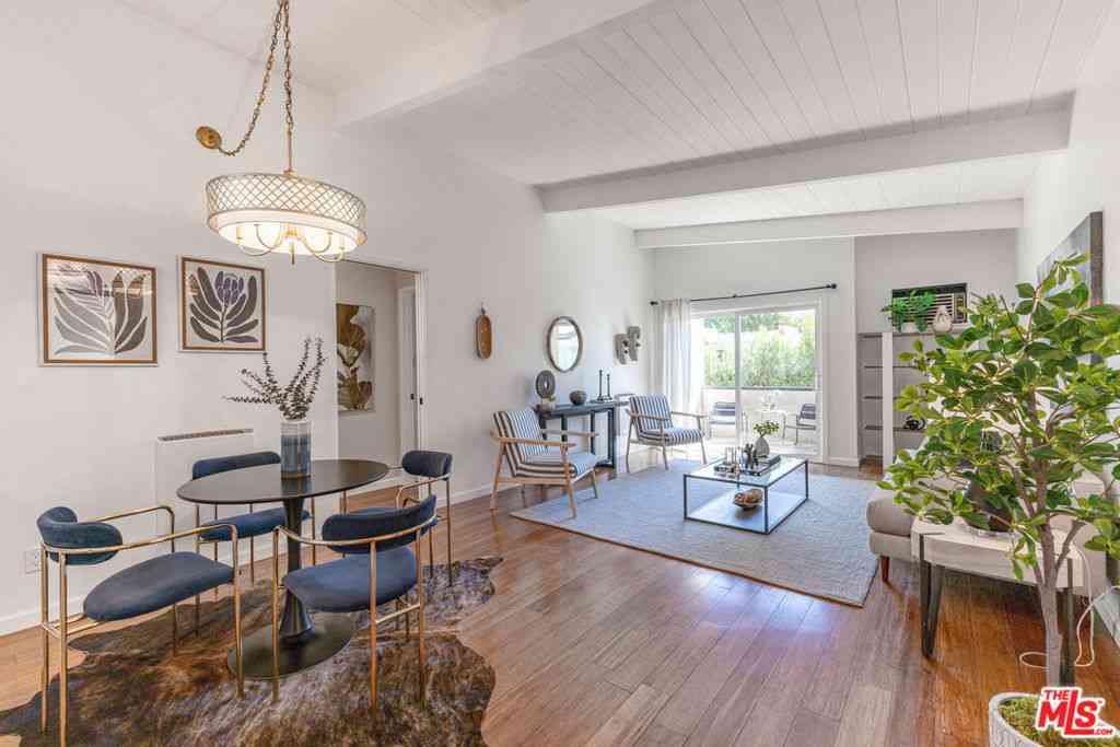 Condo For Sale - 12014 Kling Street #18<br/> Valley Village, CA 91607