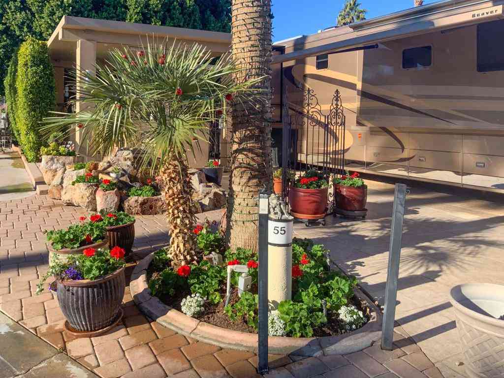 Mobile Home For Sale - 80394 Ave 48 #55<br/> Indio, CA 92201