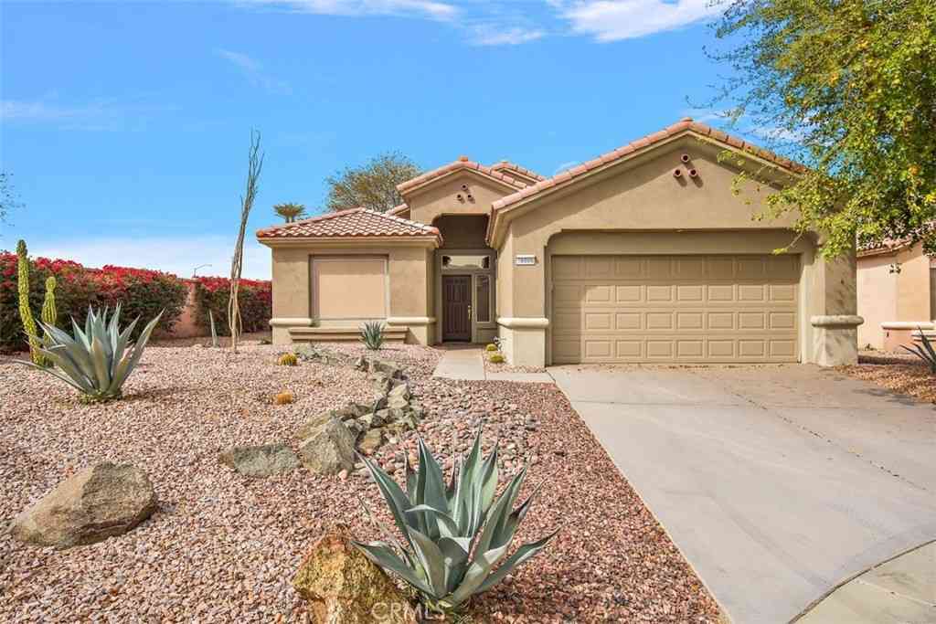 Homes For Sale - 78006 Damask Rose Court<br/> Palm Desert, CA 92211