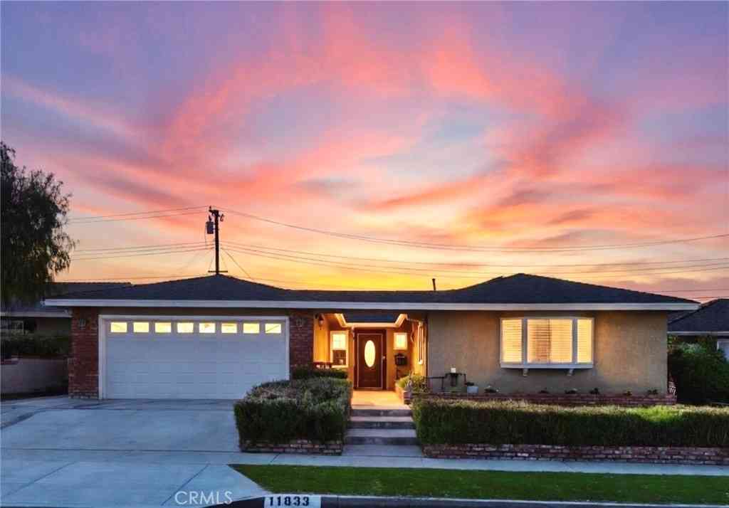 Homes For Sale - 11833 Grayling<br/> Whittier, CA 90604