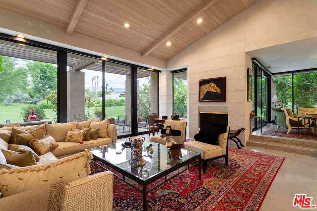 Condo For Rent - 74687 Arroyo Drive<br/> Indian Wells, CA 92210