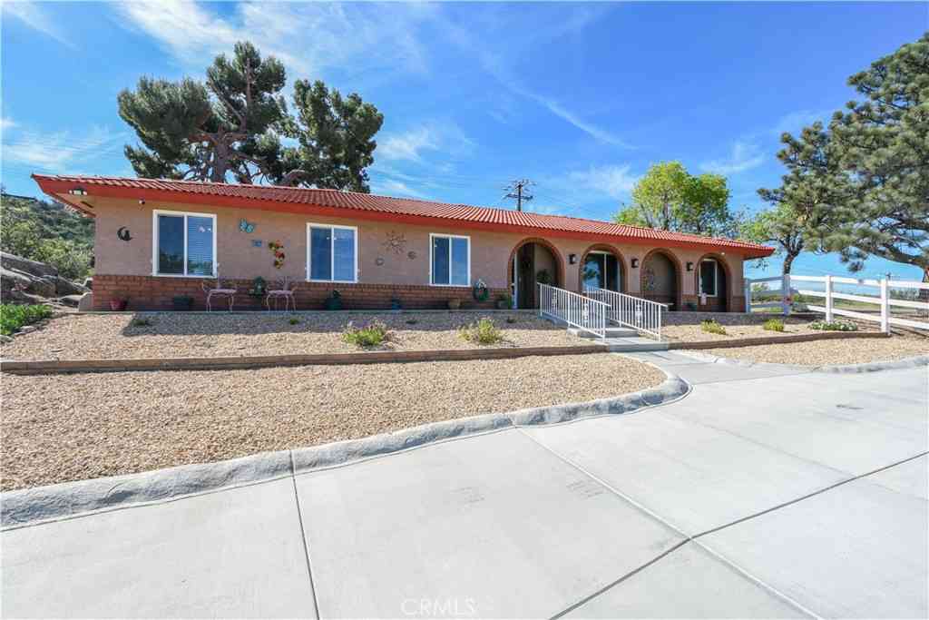 Homes For Sale - 28300 Rawlings<br/> Hemet, CA 92544