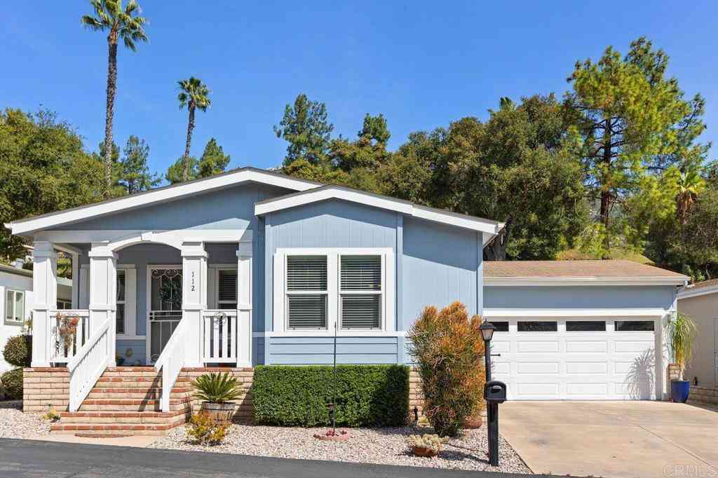 Mobile Home For Sale - 8975 Lawrence Welk Drive #112<br/> Escondido, CA 92026