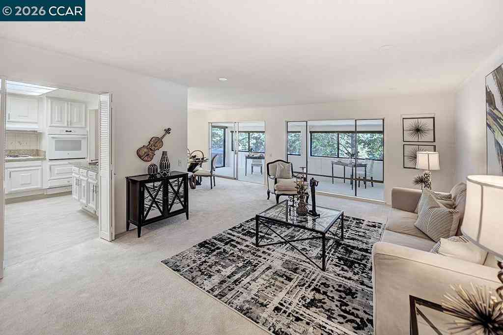Condo For Sale - 1150 Canyonwood Ct #1<br/> Walnut Creek, CA 94595