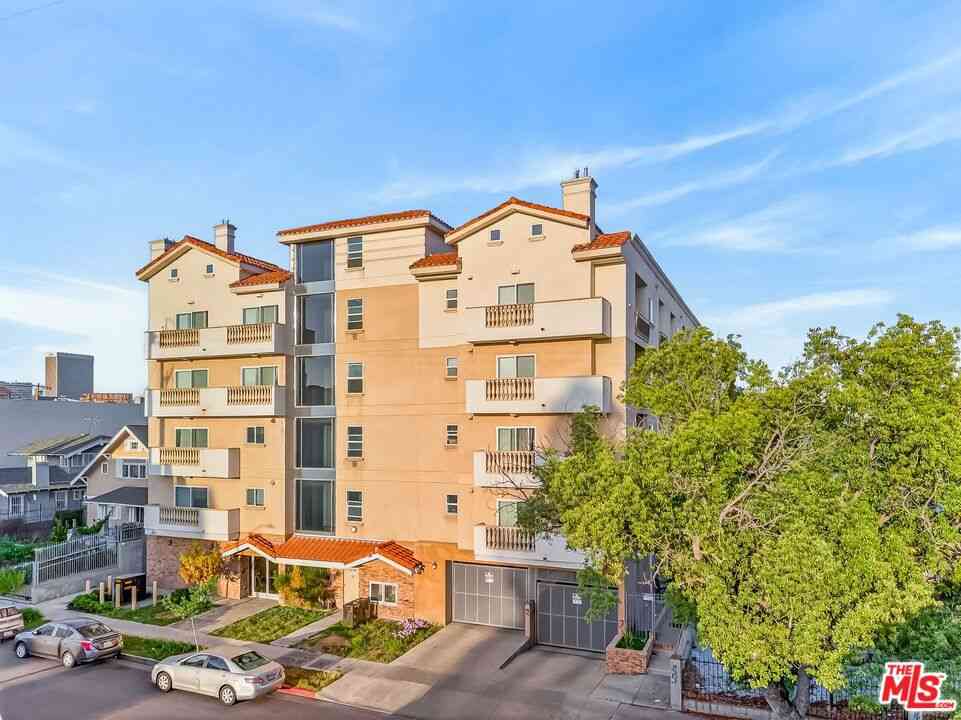 Condo For Sale - 1026 S Oxford Avenue #302<br/> Los Angeles, CA 90006