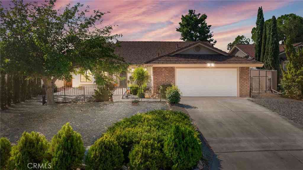 Homes For Sale - 13577 Buena Vista Drive<br/> Hesperia, CA 92344