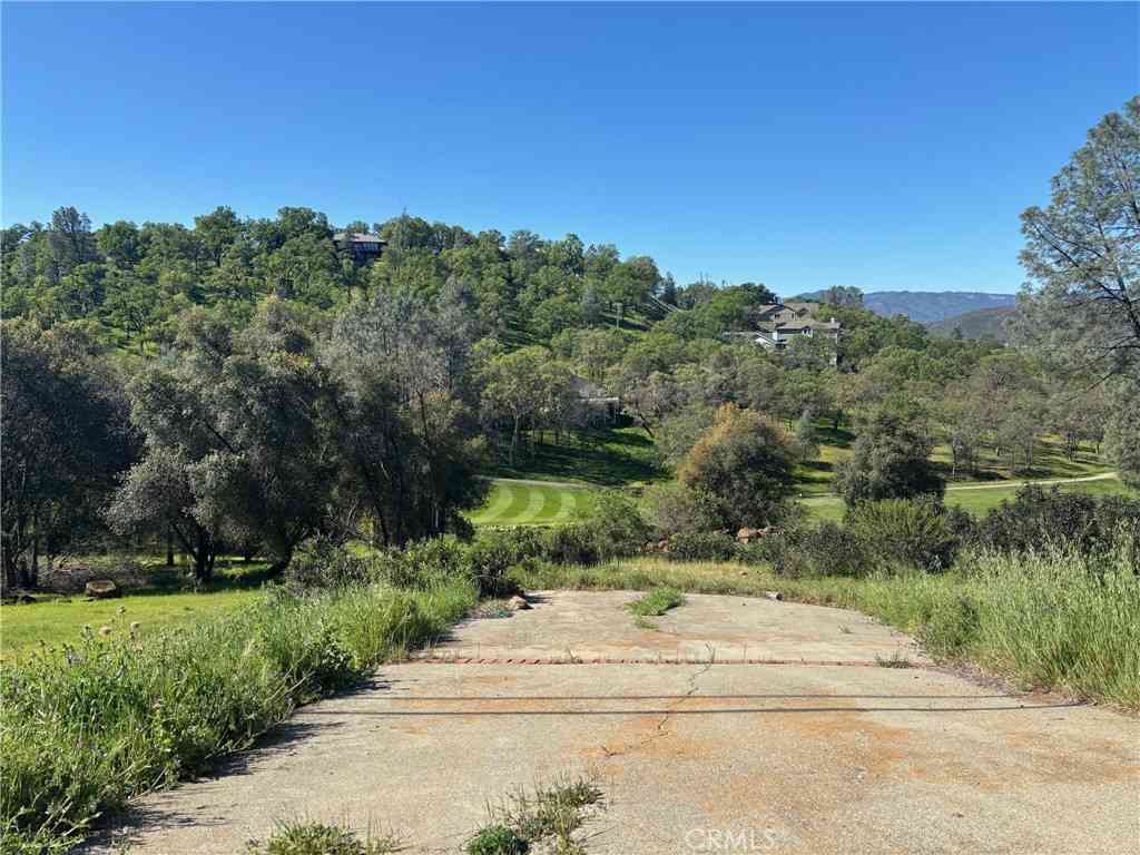 Vacant Land For Sale - 20137 Powder Horn<br/> Hidden Valley Lake, CA 95467