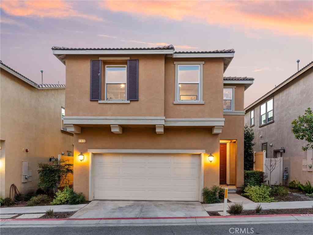 Homes For Sale - 11819 Verona Lane<br/> Los Angeles, CA 90047