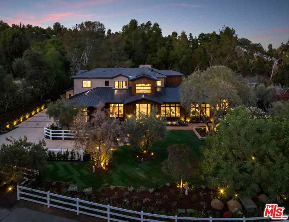 Homes For Sale - 24877 Eldorado Meadow Road<br/> Hidden Hills, CA 91302