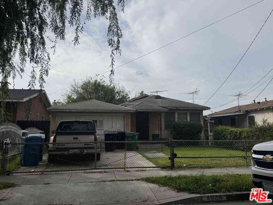 Homes For Sale - 4940 Beck Avenue<br/> Bell, CA 90201