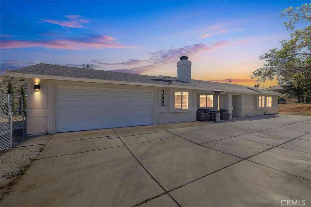 Homes For Sale - 7680 Rockaway Avenue<br/> Yucca Valley, CA 92284