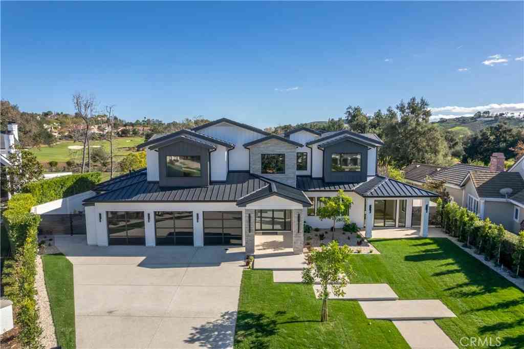 Homes For Sale - 4400 Oak Place<br/> Ventura County, Westlake Village, CA 91362