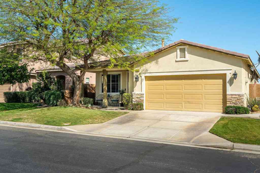 Homes For Sale - 48692 Anastacia Court<br/> Indio, CA 92201