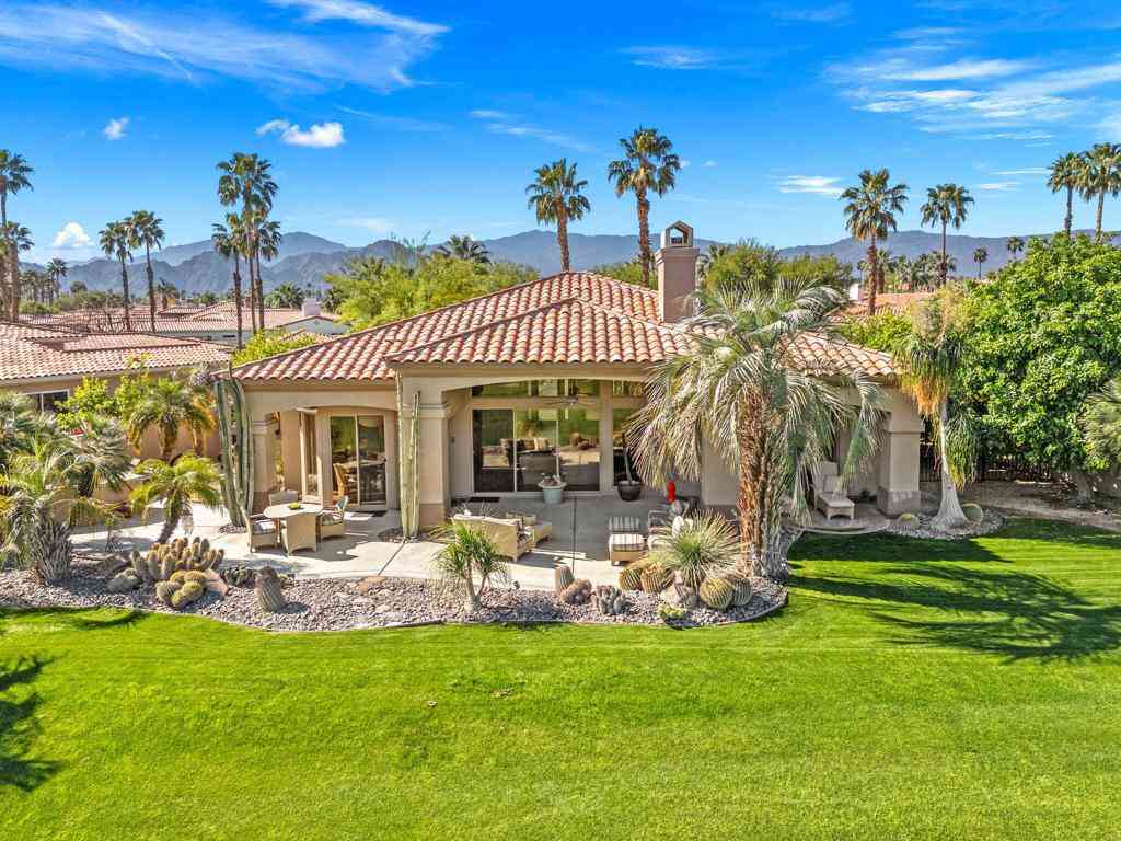 Homes For Sale - 820 Mission Creek Drive<br/> Palm Desert, CA 92211