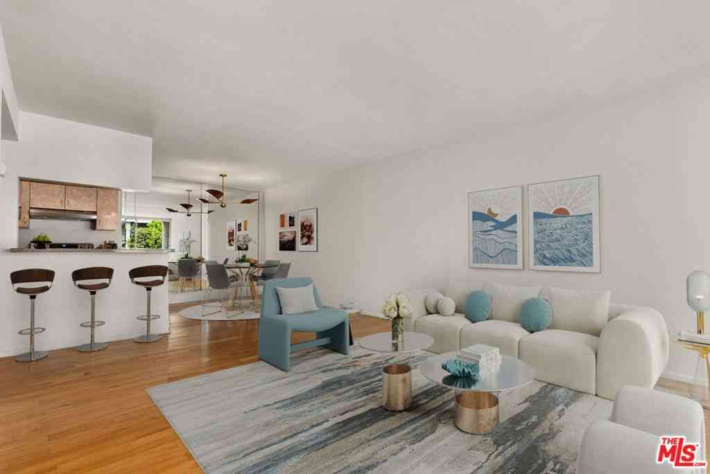 Condo For Sale - 8530 Holloway Drive #309<br/> West Hollywood, CA 90069