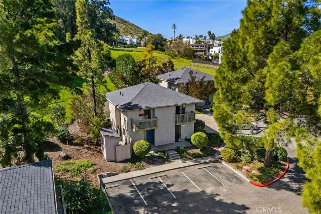 Condo For Sale - 2975 Rockview Place #13<br/> San Luis Obispo, CA 93401