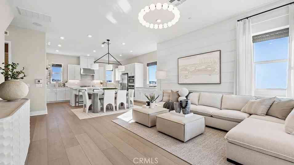 Condo For Sale - 828 Sonia<br/> Irvine, CA 92618