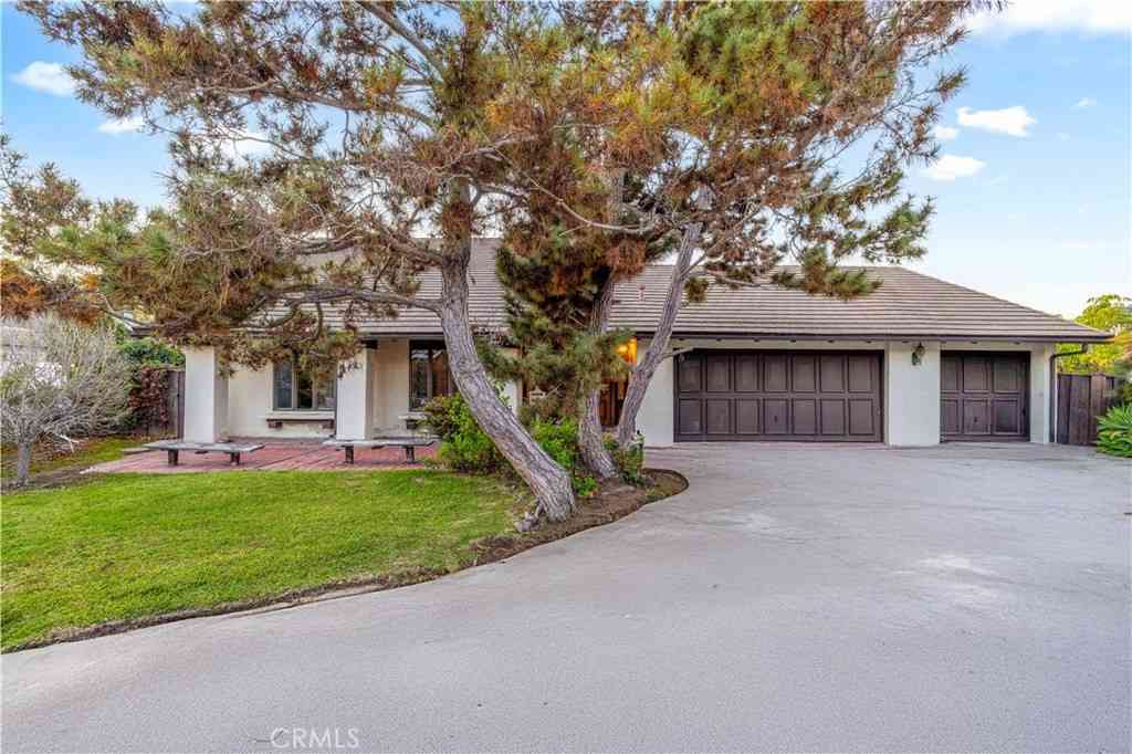 Homes For Sale - 1700 Port Margate<br/> Newport Beach, CA 92660
