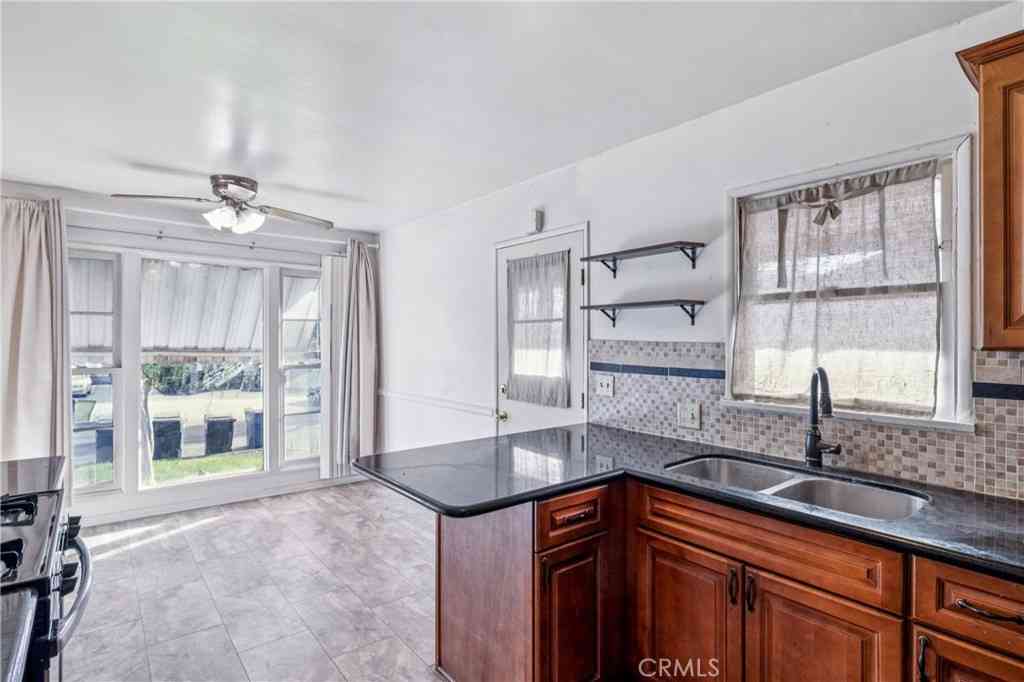 Multifamily For Sale - 13701 Russell<br/> Whittier, CA 90602