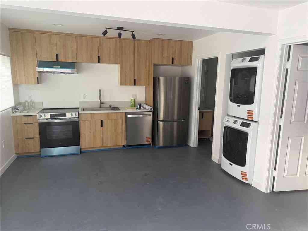 Apartment For Rent - 532 S St Louis<br/> Los Angeles, CA 90033