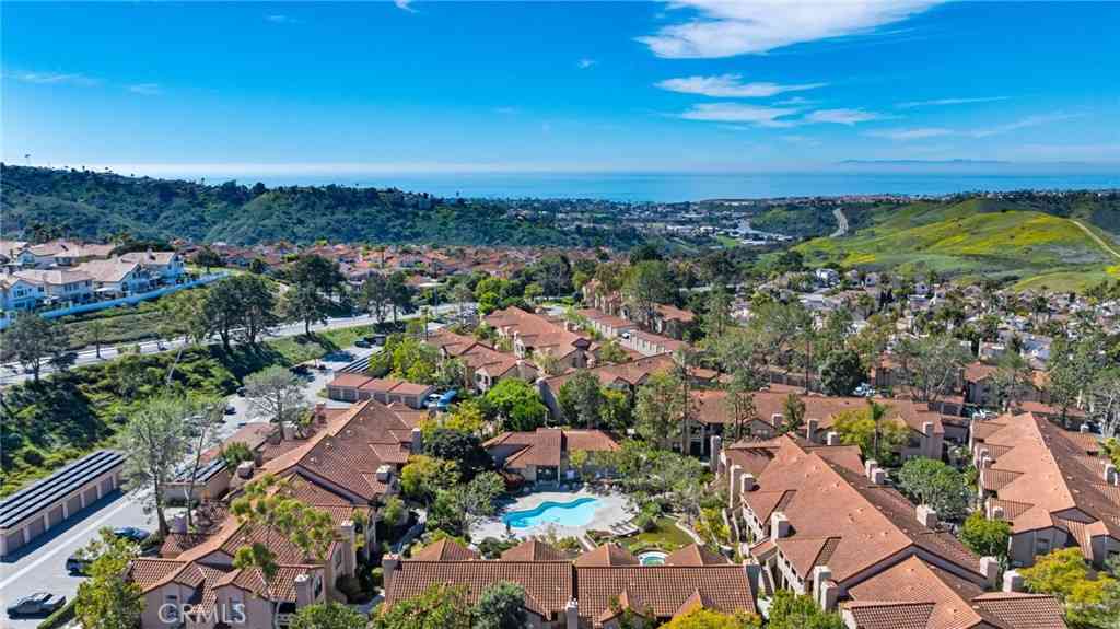 Condo For Rent - 1046 Calle Del Cerro #424<br/> San Clemente, CA 92672