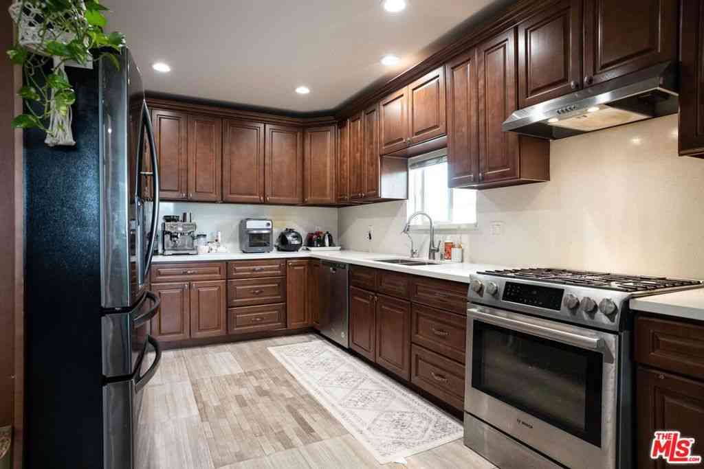 Homes For Rent - 306 E 36th Street #306<br/> Los Angeles, CA 90011
