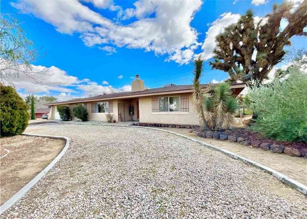 Homes For Sale - 56527 El Dorado Drive<br/> Yucca Valley, CA 92284