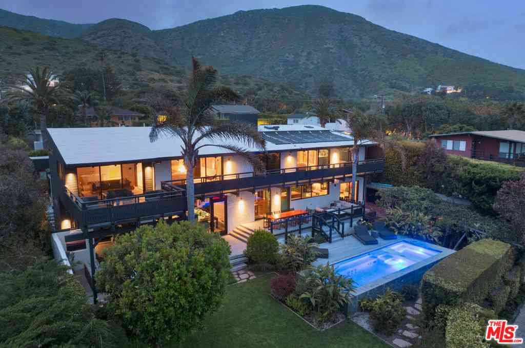 Homes For Sale - 31970 Pacific Coast Highway<br/> Malibu, CA 90265
