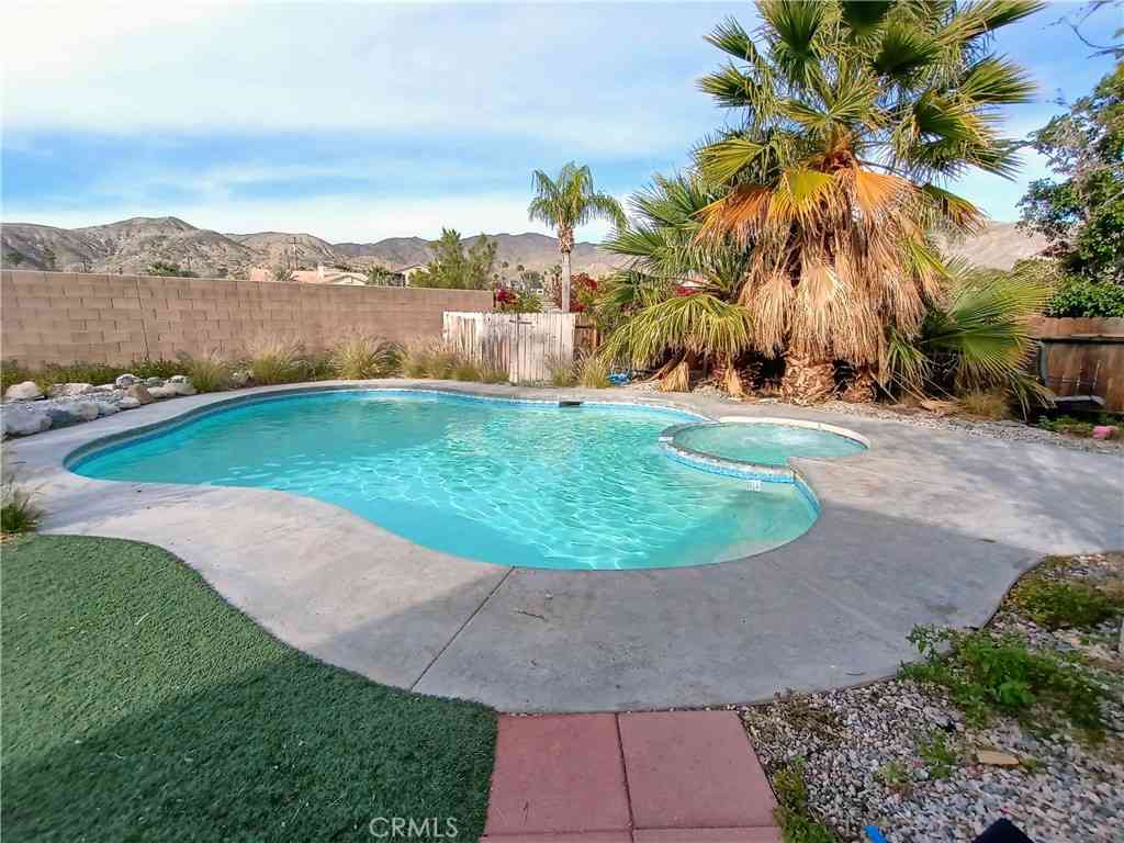 Homes For Sale - 66344 Cactus Drive<br/> Desert Hot Springs, CA 92240