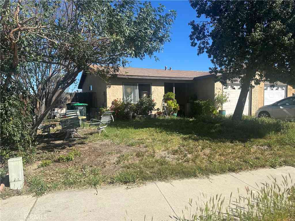 Multifamily For Sale - 2174 Avenida Olivos<br/> Hemet, CA 92545