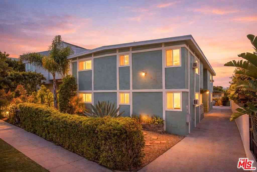 Homes For Sale - 643 Pacific Street<br/> Santa Monica, CA 90405