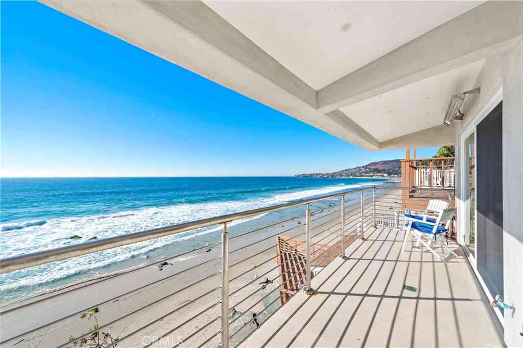 Apartment For Rent - 1051 A Gaviota Drive<br/> Laguna Beach, CA 92651