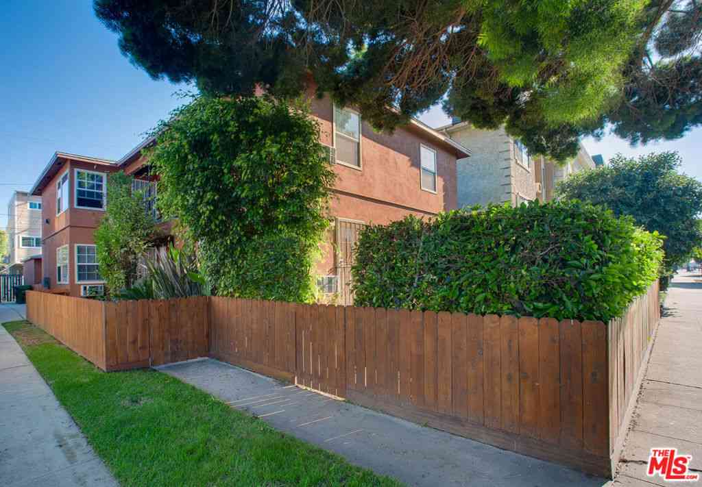 Homes For Sale - 1146 Venice Boulevard<br/> Venice, CA 90291