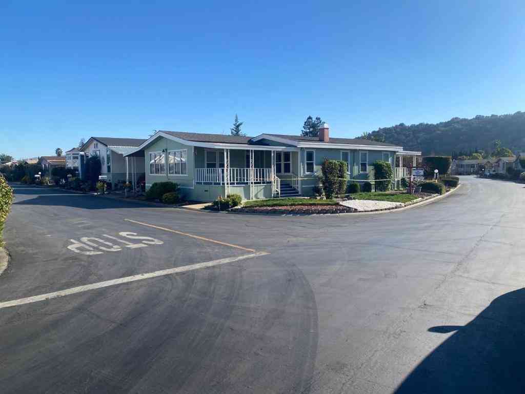 Mobile Home For Sale - 827 Villa Teresa Way<br/> San Jose, CA 95123