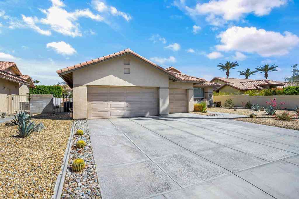 Homes For Rent - 40180 Eastwood Lane<br/> Palm Desert, CA 92211