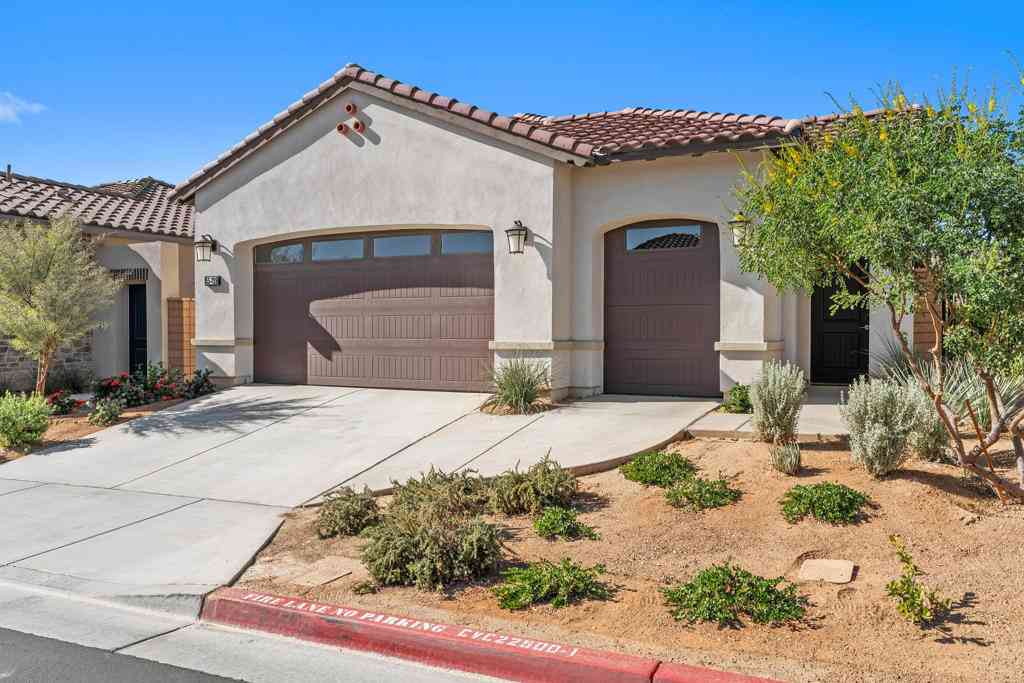 Homes For Sale - 55729 Isleworth<br/> La Quinta, CA 92253
