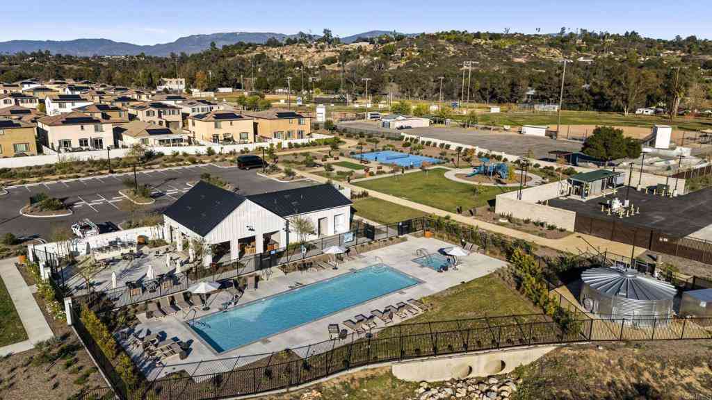 Homes For Sale - 28020 Harvest Court<br/> Valley Center, CA 92082