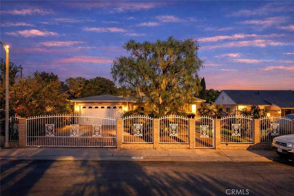 Homes For Sale - 8838 Murietta<br/> Panorama City, CA 91402