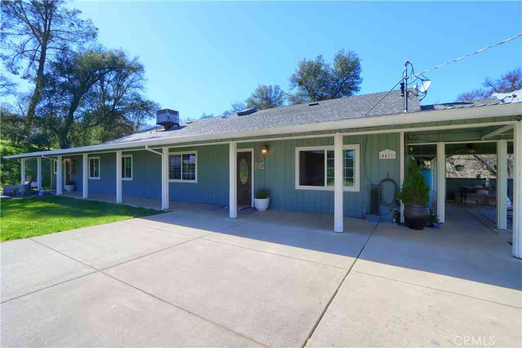 Homes For Sale - 4421 Scrubby Oak<br/> Mariposa, CA 95338