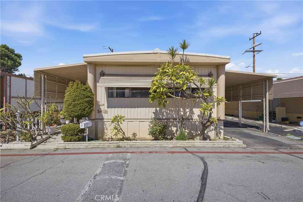 Mobile Home For Sale - 4800 Daleview Avenue #41<br/> El Monte, CA 91731