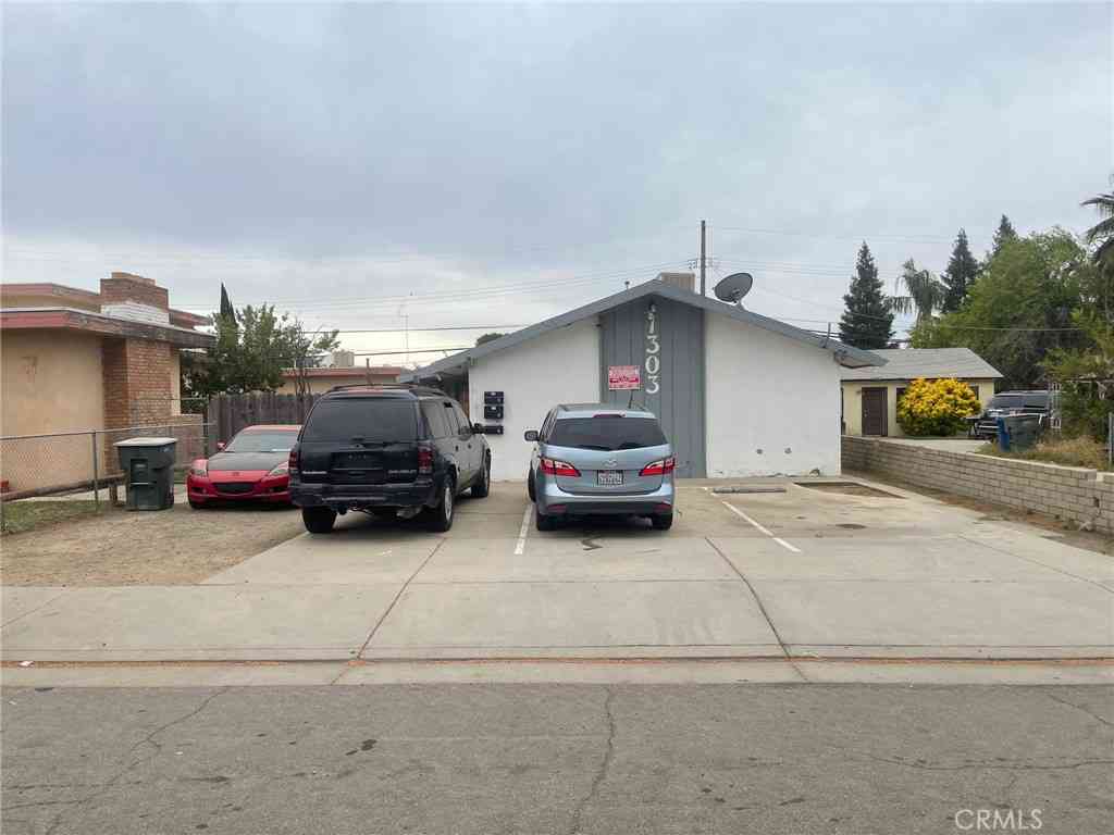 Homes For Sale - 1303 Washington<br/> Bakersfield, CA 93308