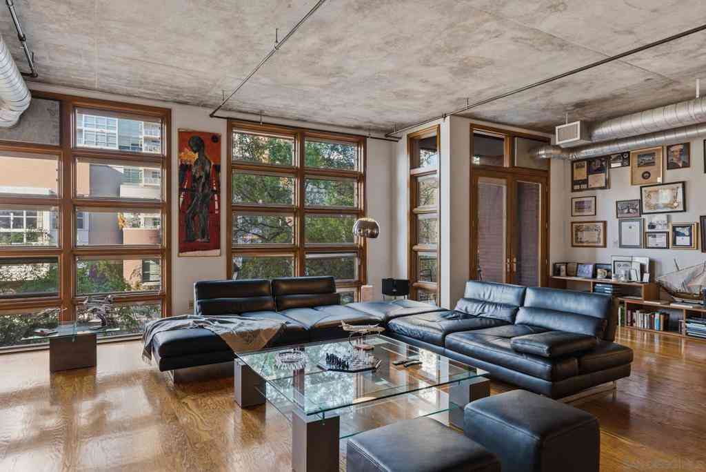Condo For Sale - 877 Island Ave #203<br/> San Diego, CA 92101