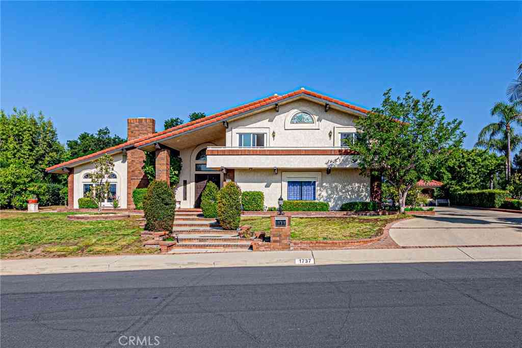Homes For Sale - 1737 Gainsborough Road<br/> San Dimas, CA 91773