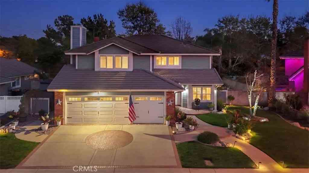 Homes For Sale - 5582 Lakeview<br/> La Verne, CA 91750