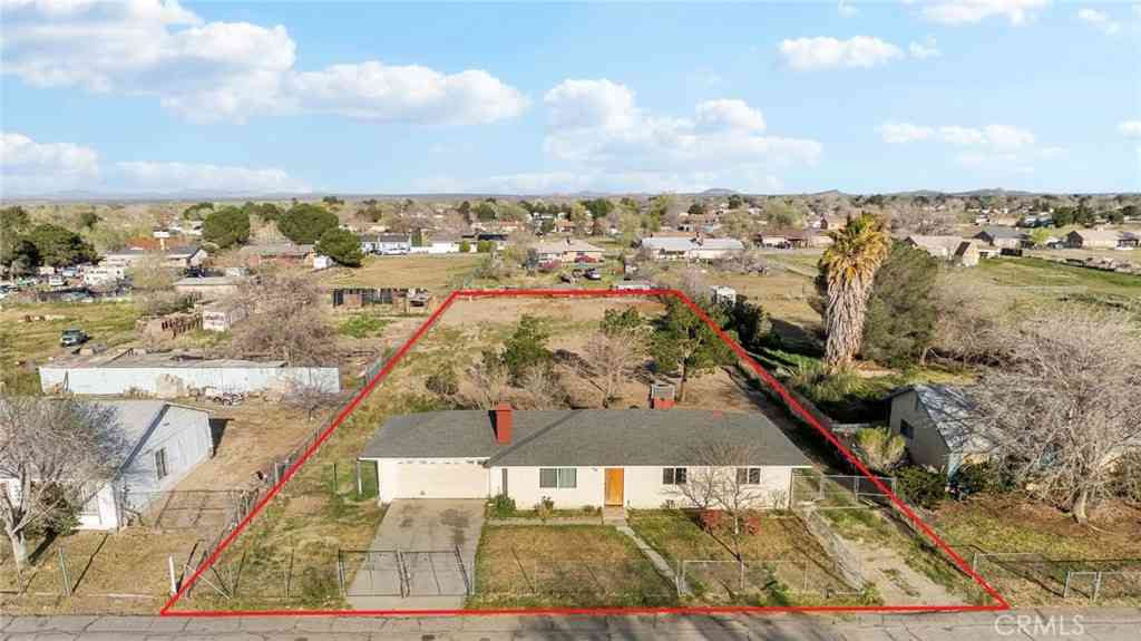 Homes For Sale - 40562 172nd St E<br/> Lancaster, CA 93535