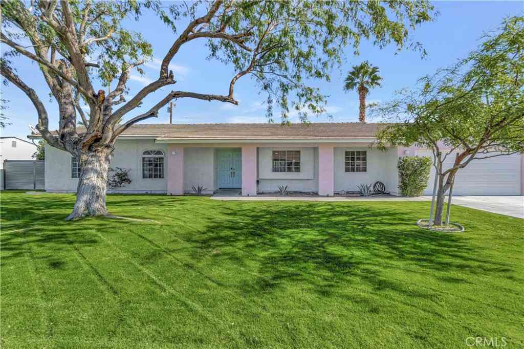 Homes For Sale - 2280 Acacia W<br/> Palm Springs, CA 92262