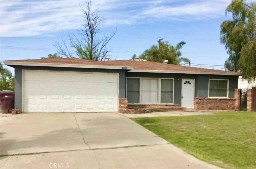 Homes For Rent - 12081 Marigold Avenue<br/> Moreno Valley, CA 92557