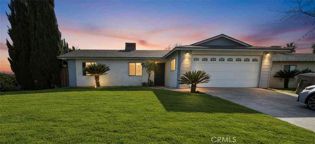 Homes For Sale - 7601 Letty<br/> Kern County, Lamont, CA 93241
