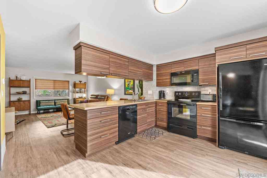 Townhouse For Sale - 5800 Lake Murray Blvd #88<br/> La Mesa, CA 91942